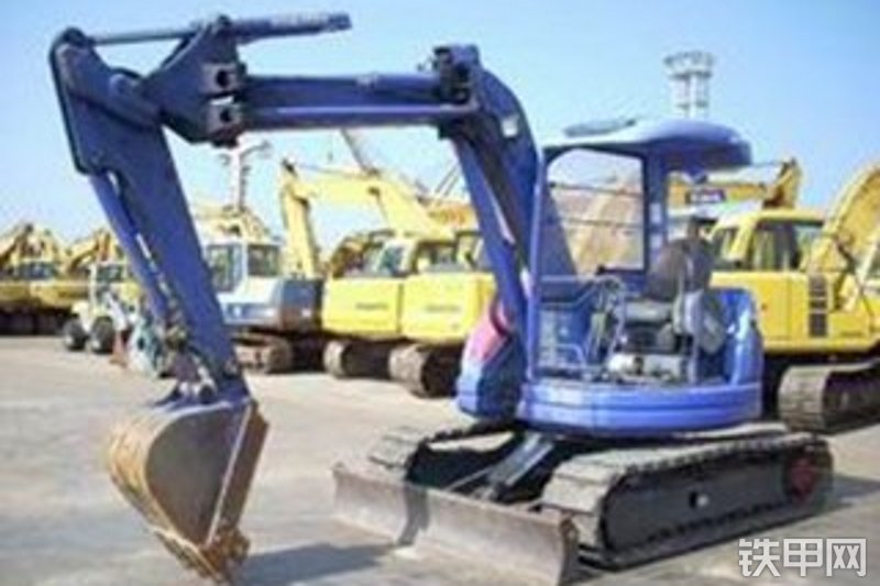 小松PC50UU-2E挖掘机整机外观