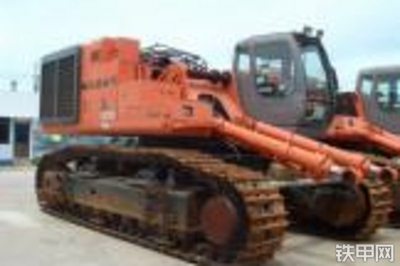 日立ZX800挖掘机整机外观