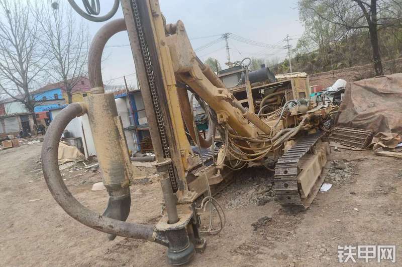 金科钻孔JK580锚杆台车整机外观