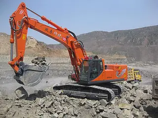 山东常林ZS616挖掘机整机外观
