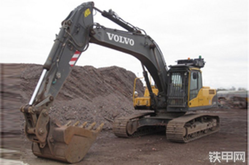 沃尔沃EC290挖掘机整机外观