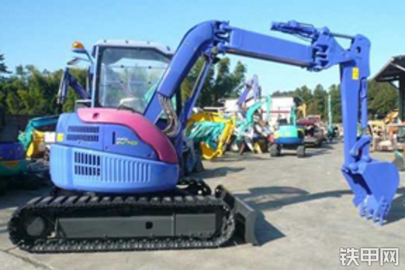 小松PC58UU-3EO挖掘机整机外观