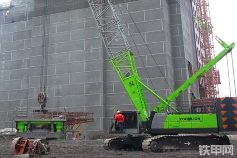 中联重科ZCC1600HD起重机整机外观