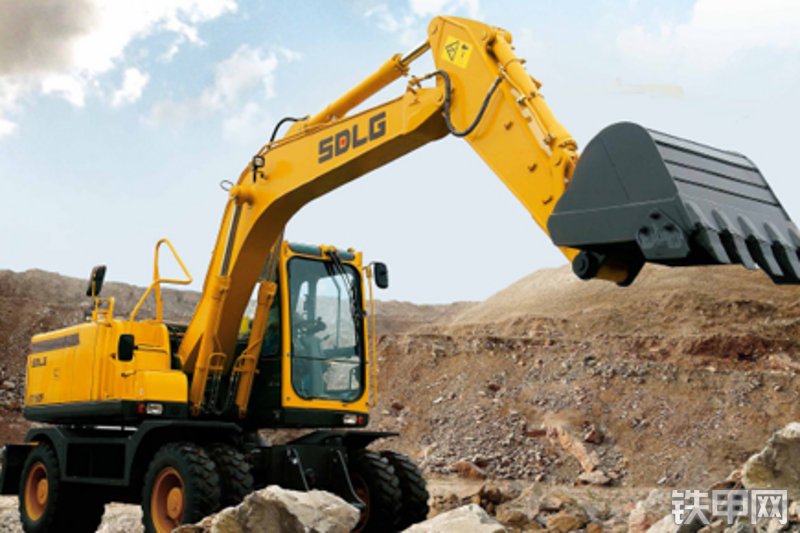 山东临工E7150F挖掘机整机外观