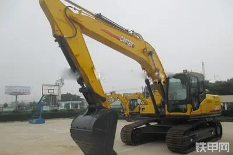 卡特重工CT240-7A挖掘机整机外观