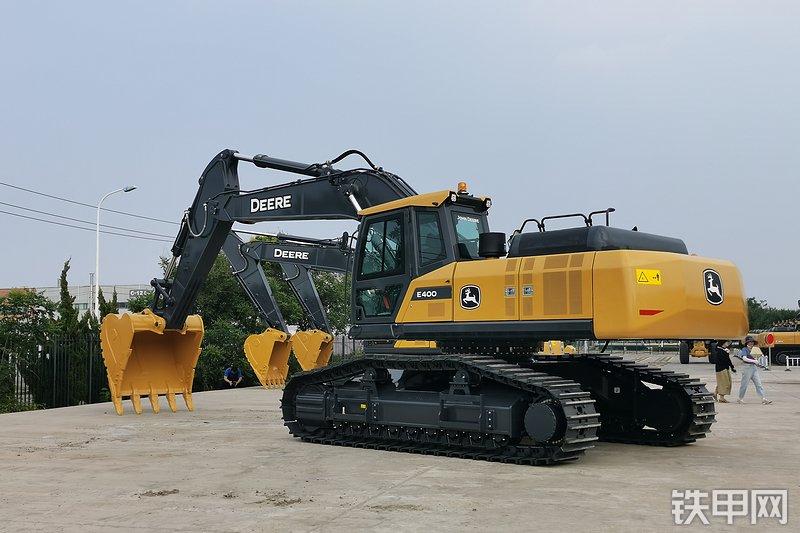 约翰迪尔E400LC挖掘机整机外观