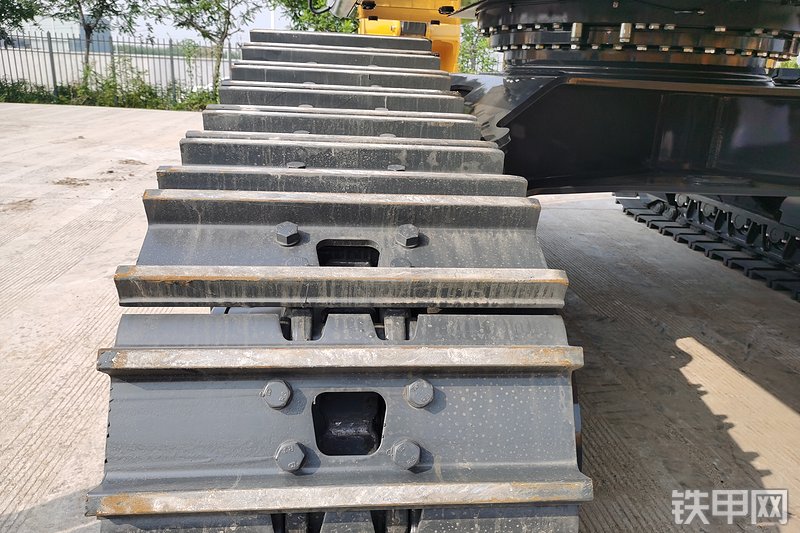 约翰迪尔E400LC挖掘机局部