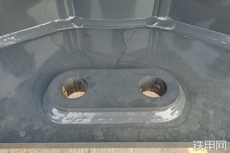 约翰迪尔E400LC挖掘机局部