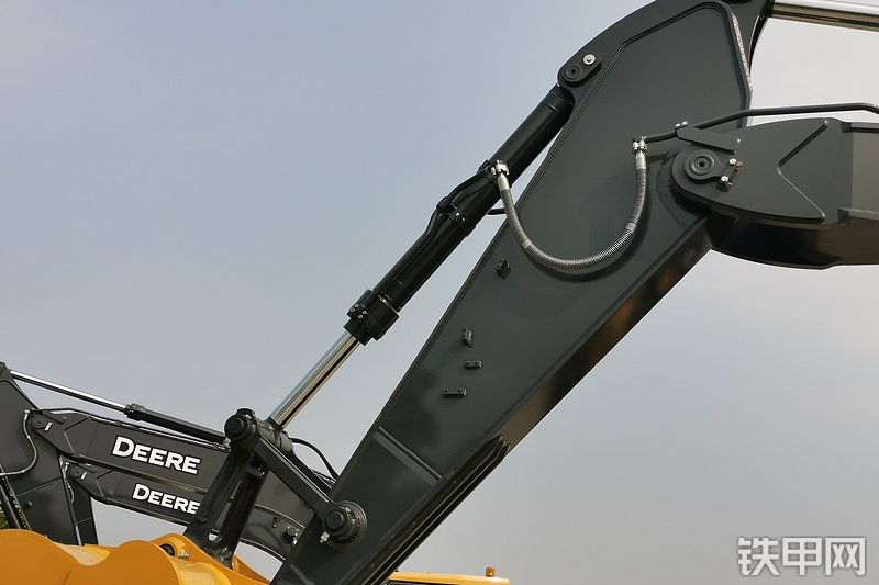 约翰迪尔E400LC挖掘机局部