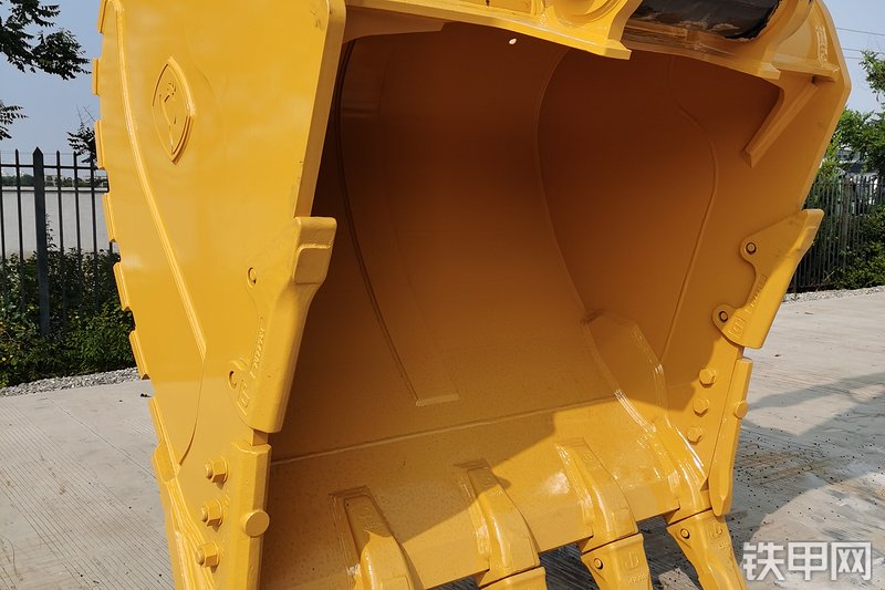 约翰迪尔E400LC挖掘机局部