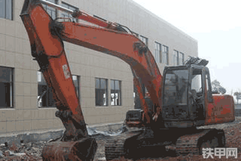 日立ZX200-HHE挖掘机整机外观