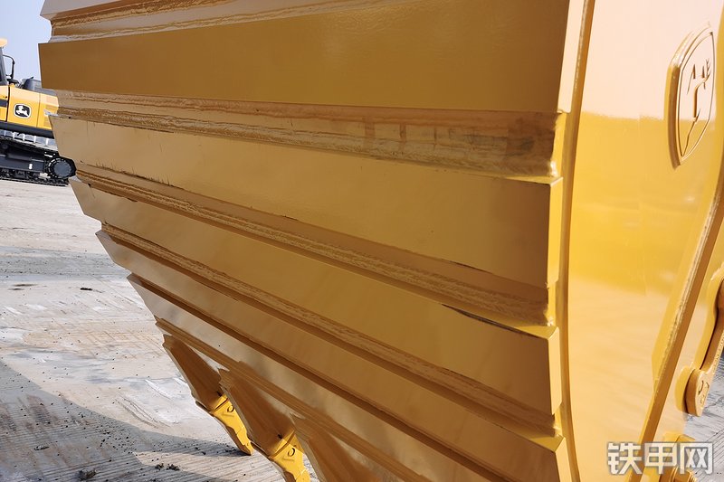 约翰迪尔E400LC挖掘机局部