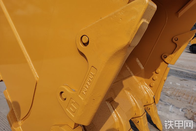 约翰迪尔E400LC挖掘机局部