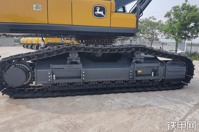 约翰迪尔E400LC挖掘机局部