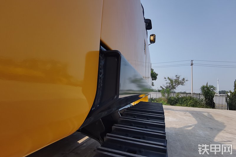 约翰迪尔E400LC挖掘机局部