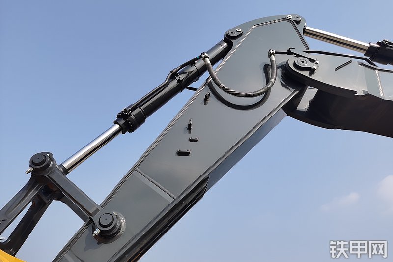 约翰迪尔E400LC挖掘机局部