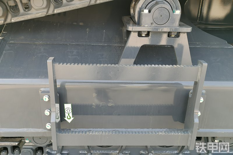 约翰迪尔E400LC挖掘机局部