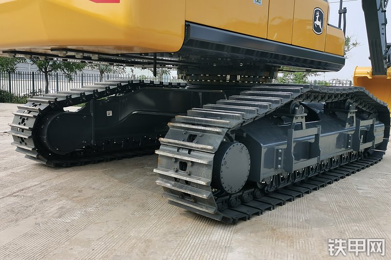 约翰迪尔E400LC挖掘机局部