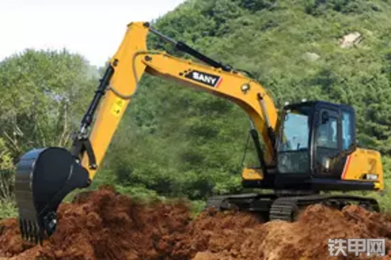 三一重工SY155C-10挖掘机整机外观