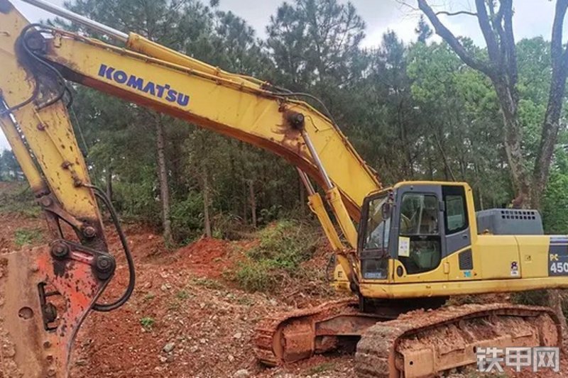 小松PC400LC-7挖掘机整机外观