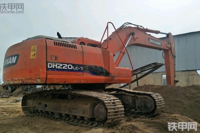 迪万伦dh219履带式挖掘机
