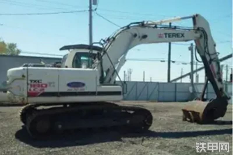 特雷克斯TXC180LC-2挖掘机整机外观
