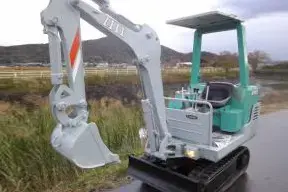 石川岛IS-14PX挖掘机整机外观