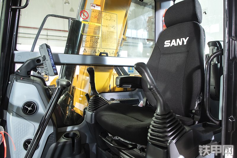 三一重工SY75C Pro挖掘机局部