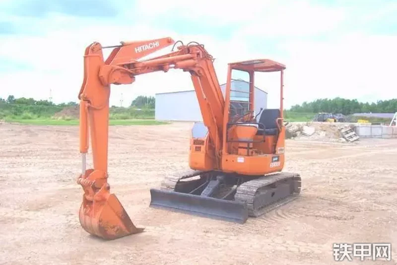 日立EX40UR挖掘机整机外观