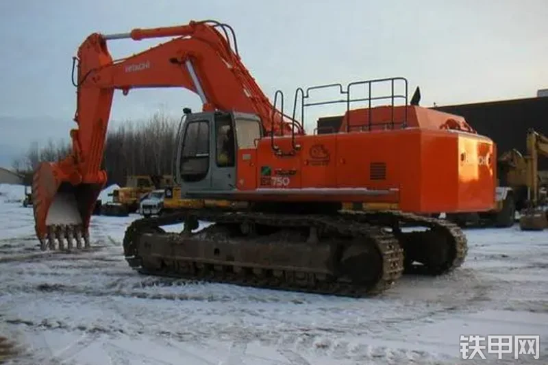 日立EX750-5挖掘机整机外观
