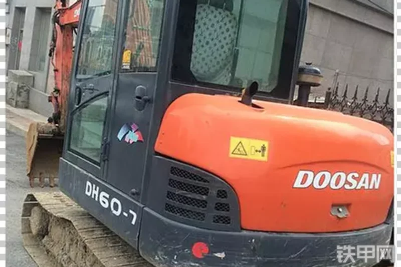迪万伦DH60LC-7挖掘机整机外观