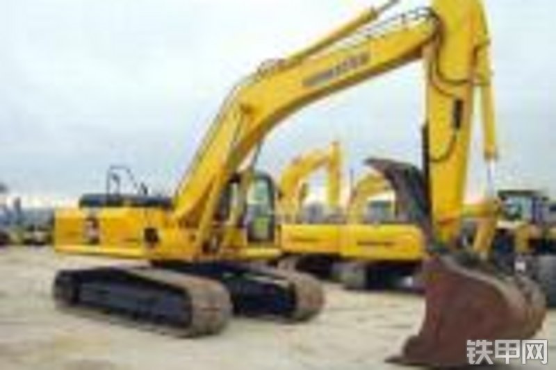 小松PC300SC-5挖掘机整机外观