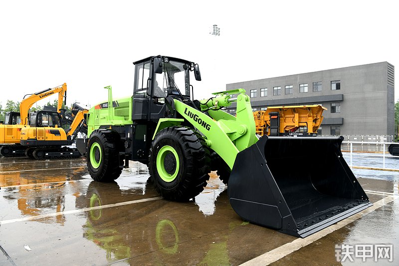 柳工CLG856E MAX（电动）装载机整机外观