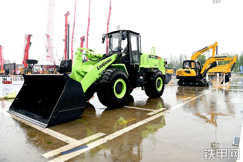 柳工CLG856E MAX（电动）装载机整机外观