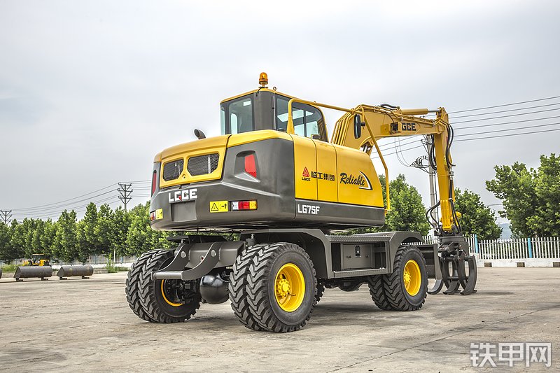 临工建机LG75F挖掘机整机外观