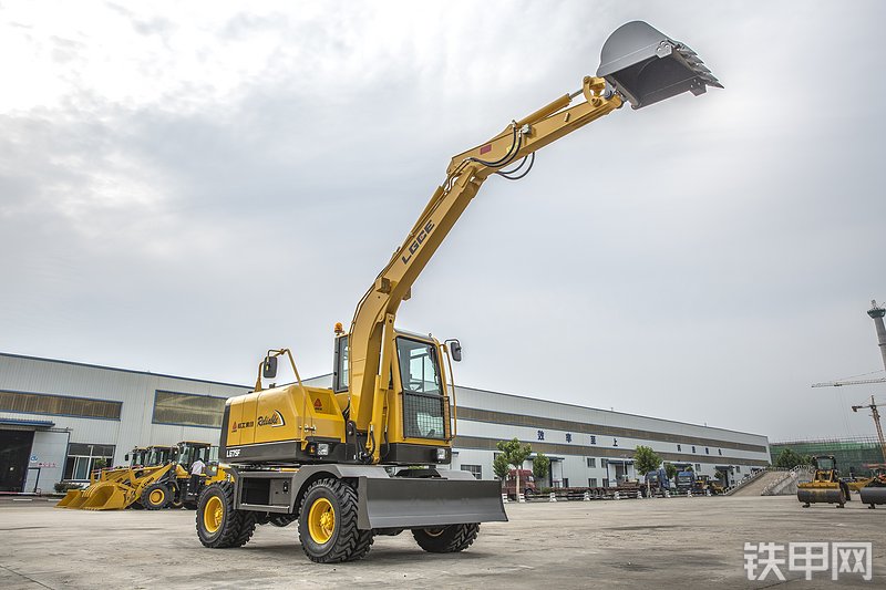 临工建机LG75F挖掘机整机外观