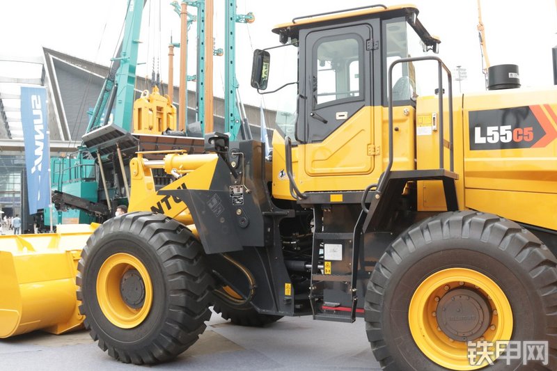 山推l55c5轮式装载机