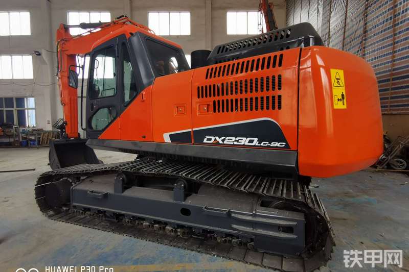 烟台烟斗dx230lc9c履带式挖掘机