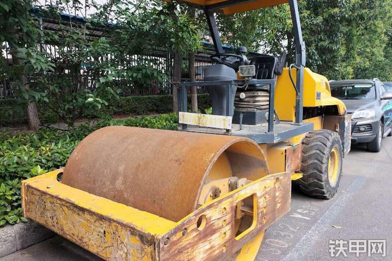 路剑yzf8a单钢轮压路机