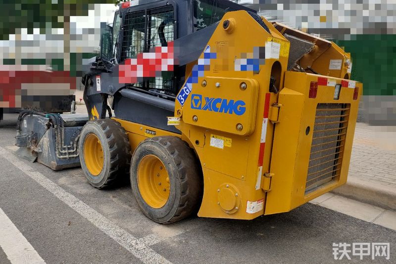 徐工xc750k轮式滑移装载机