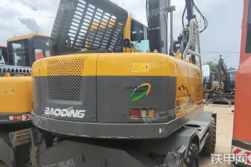 宝鼎机械BD105W-8D挖掘机整机外观