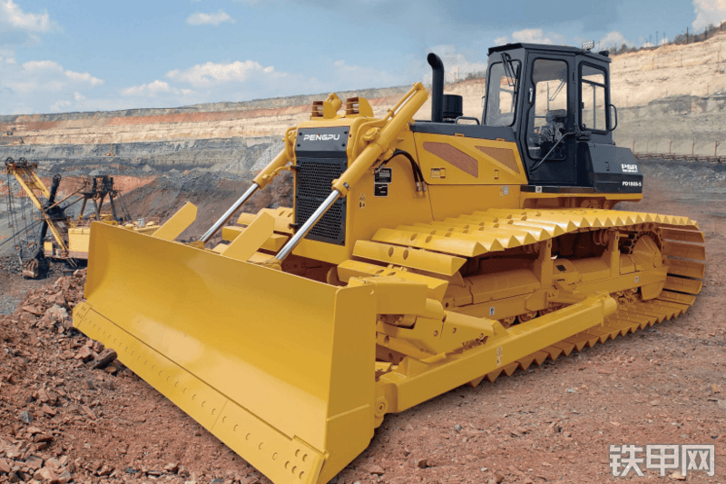 普石勒PD180S-5推土机整机外观