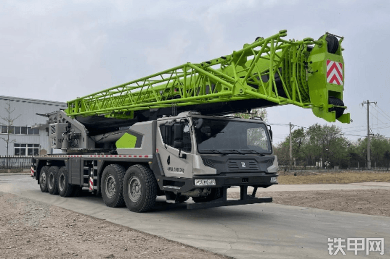 中联重科ZTC950V763起重机整机外观