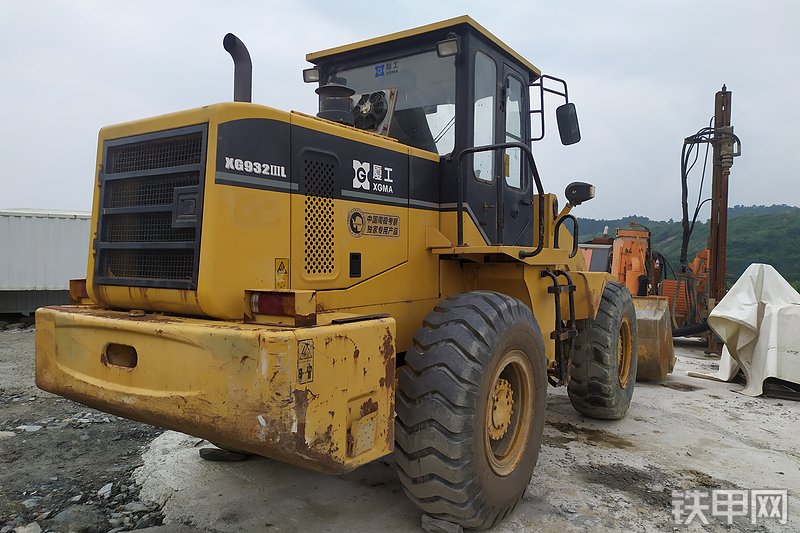 厦工XG932IIIL装载机整机外观