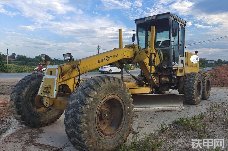 天工py160c平地机