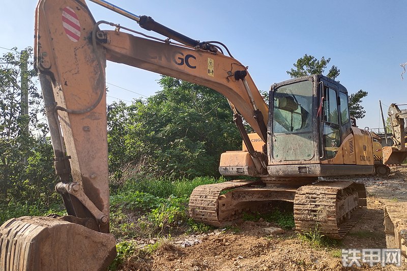 江麓机电cn150cp履带式挖掘机