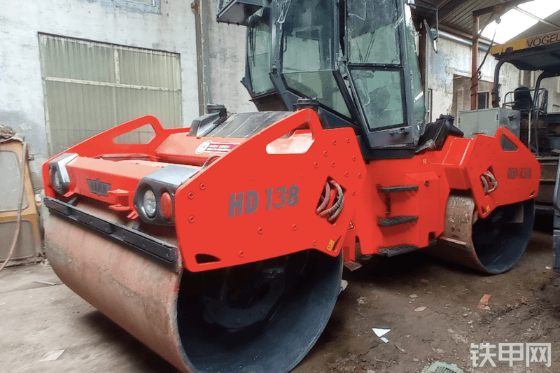 悍马hd138双钢轮压路机