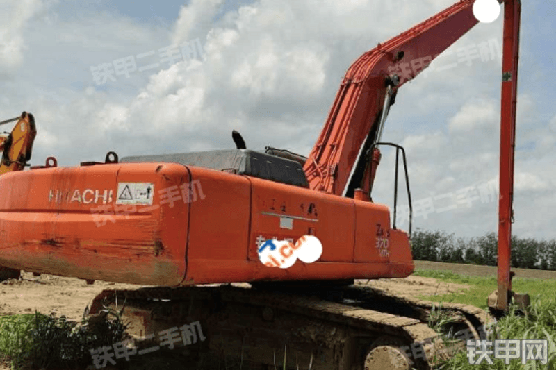 日立ZX370MTH挖掘机整机外观