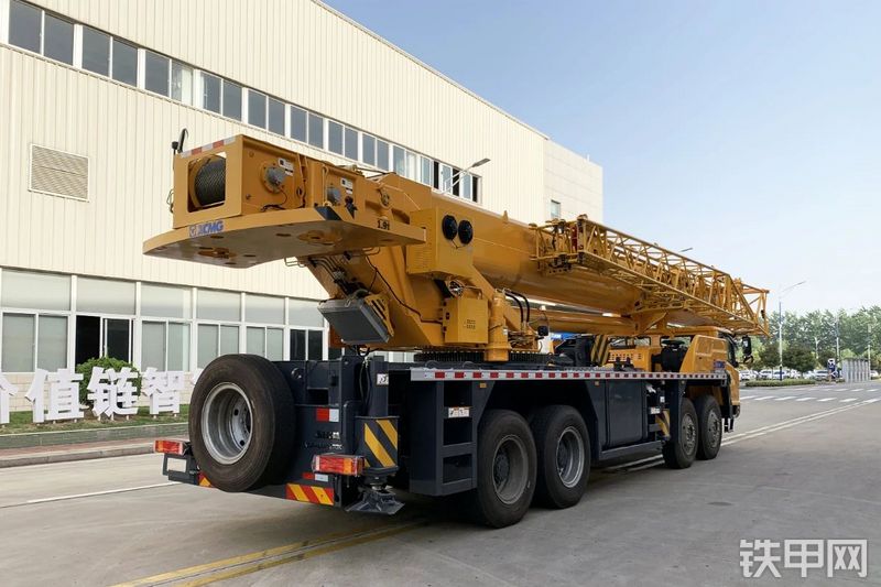 徐工QY70K5D_1起重机整机外观