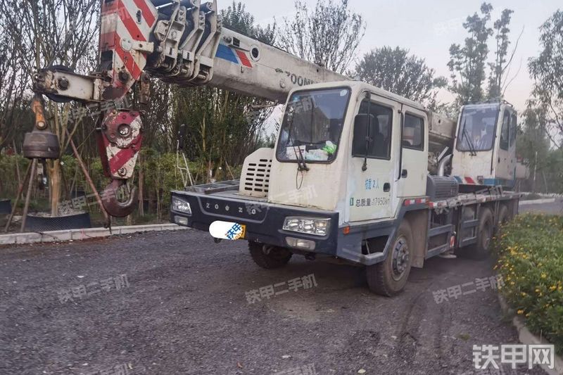 中联重科ZLJ5189JQZ12D起重机整机外观